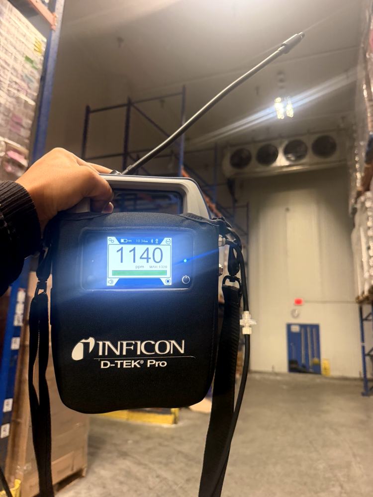 Detector de fugas en un walk-in